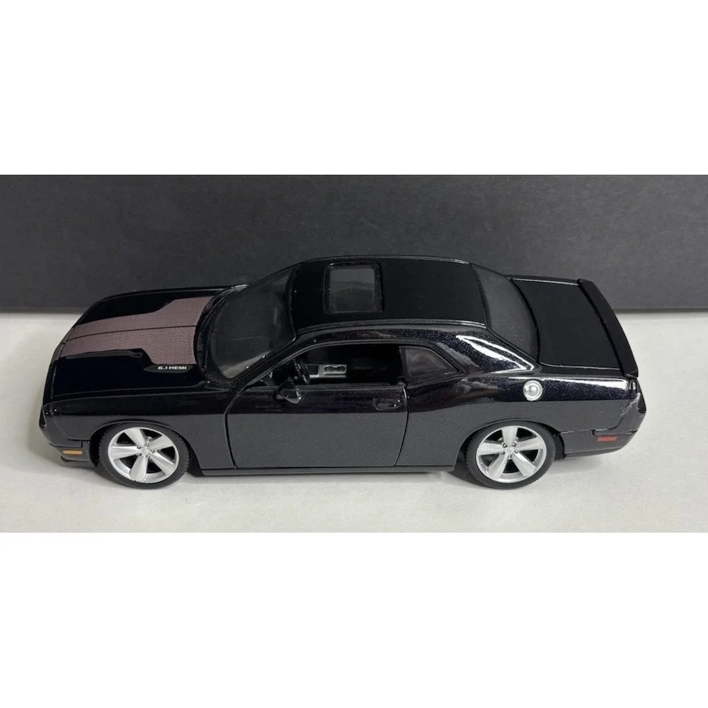 Maisto Dodge 2008 Challenger SRT8 Car Black Brown Diecast 1:24 No Box